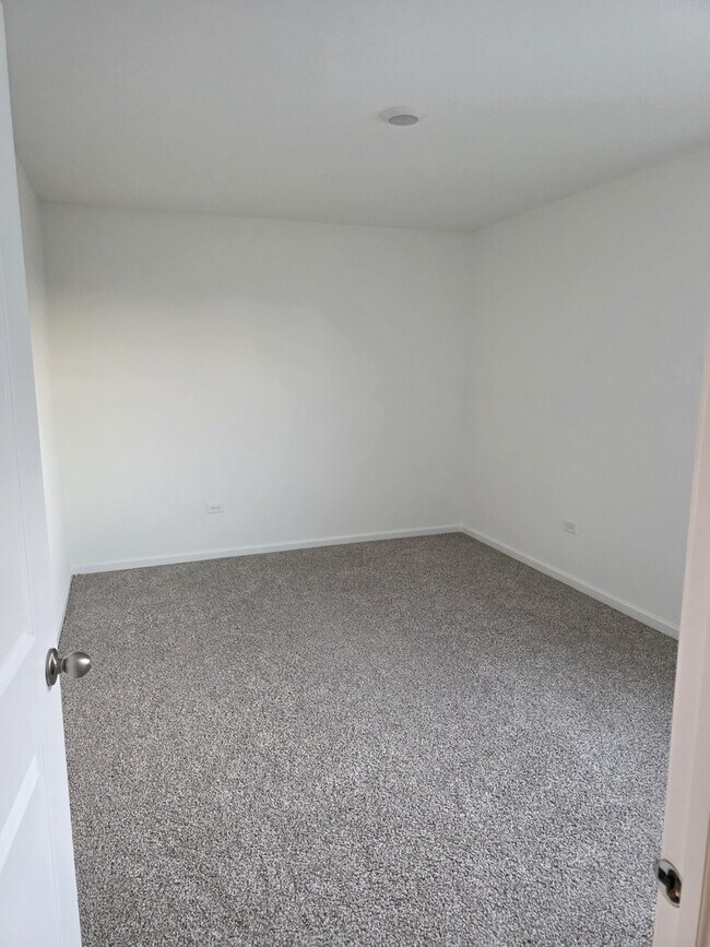 Building Photo - 6802 Daly Ln