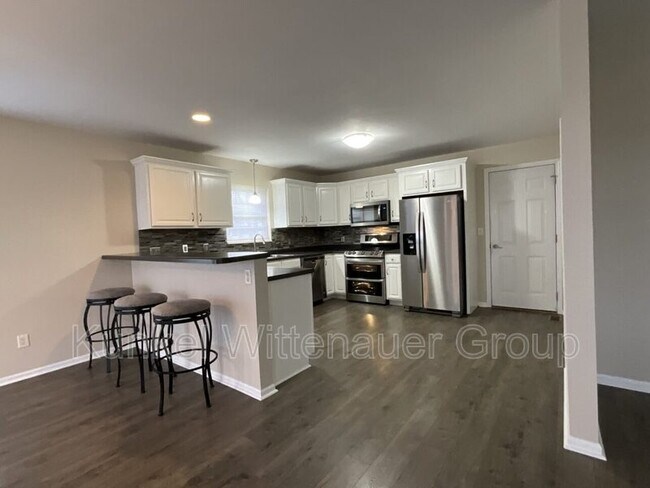 Building Photo - 601 Whetstone Ln