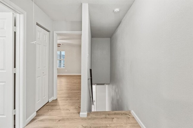Building Photo - 12321 Ormandy St