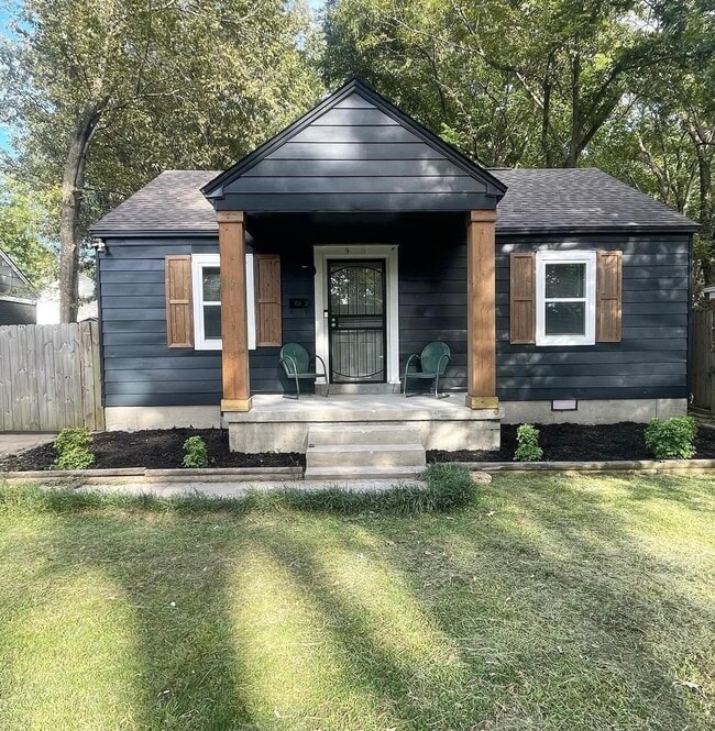 Primary Photo - 578 Buck St