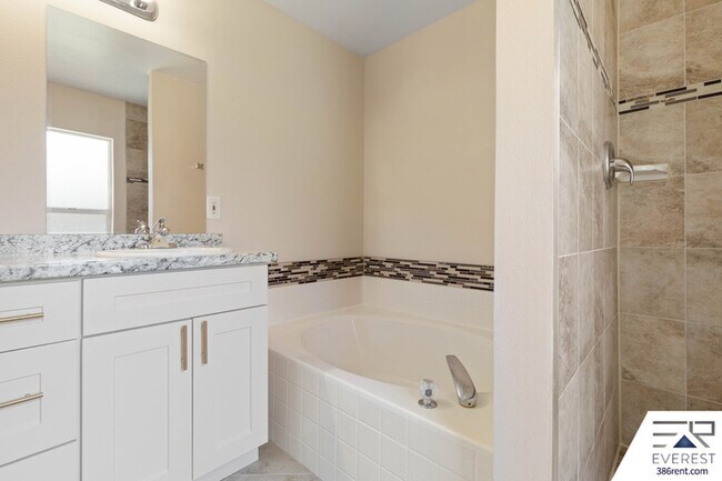 Building Photo - 9 Prince Kaarel Ln