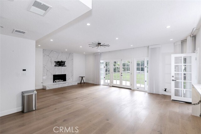 Building Photo - 6037 Little Oak Ln