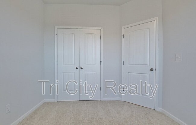 Building Photo - 250 Cobalt Dr