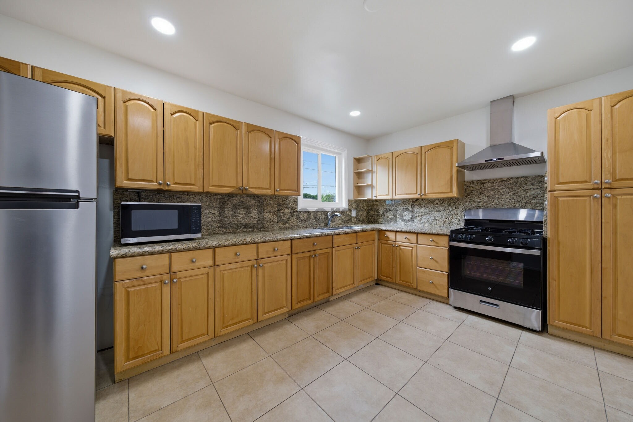 Building Photo - 16306 S Denver Ave