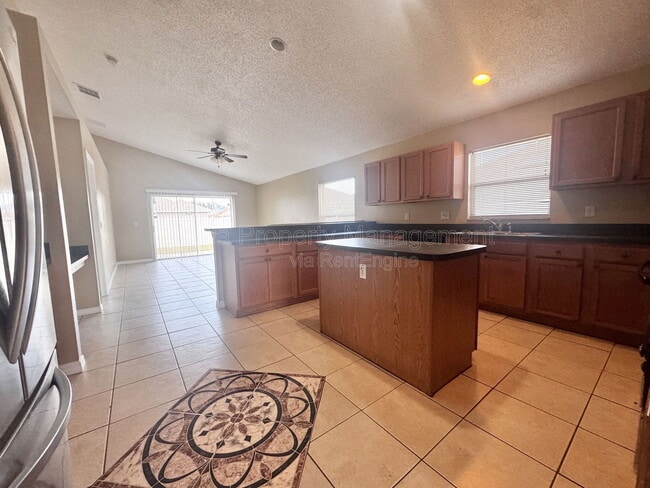 Building Photo - 127 Appian Way