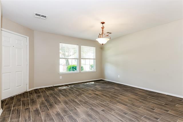 Building Photo - 6803 Clark Vista Dr