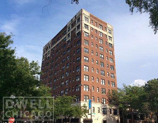 Building Photo - 1305 W Wilson Ave