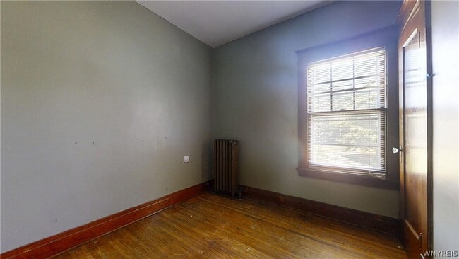 Building Photo - 425 Johnson St