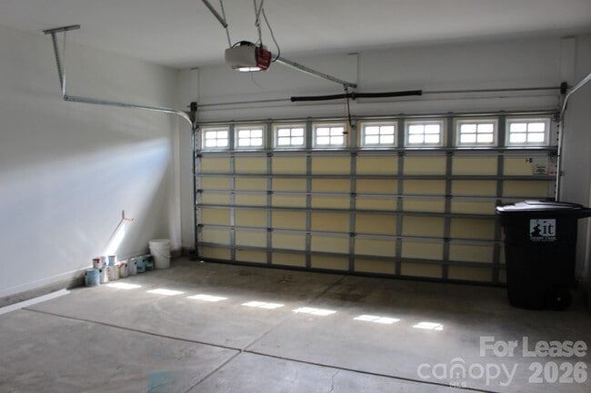 Building Photo - 2007 Potomac Rd