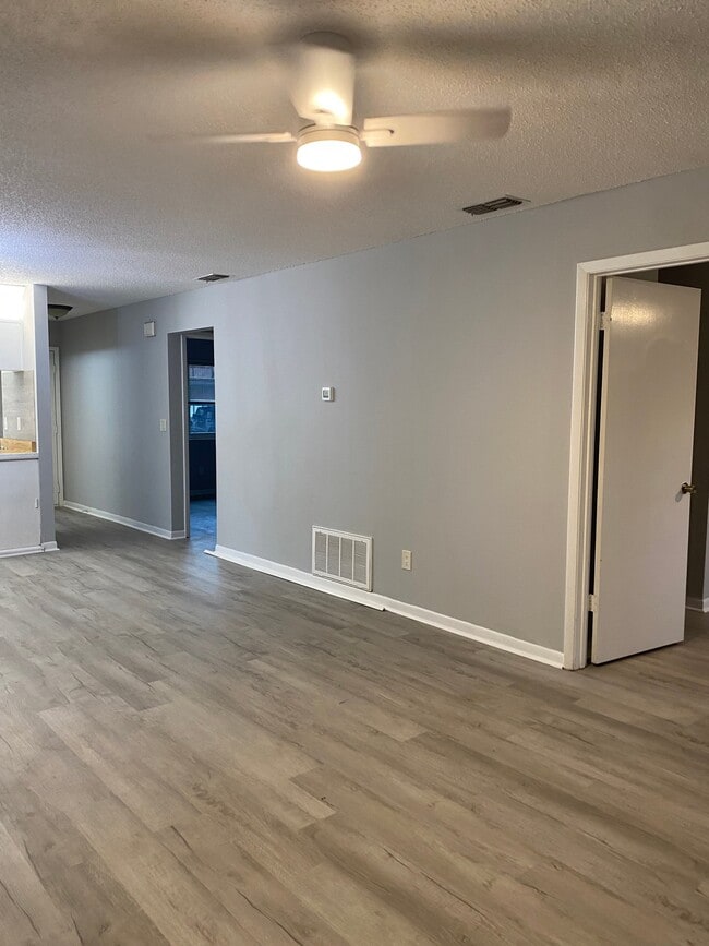 Building Photo - 39132 Co Rd 54