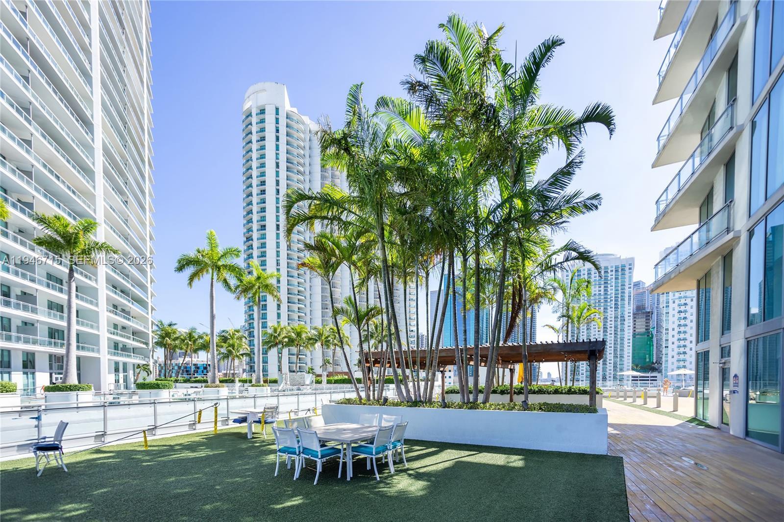 Building Photo - 92 SW 3rd St