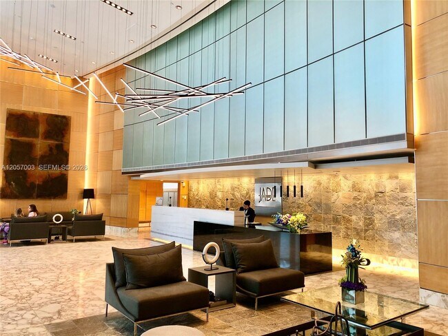 Building Photo - 1331 Brickell Bay Dr