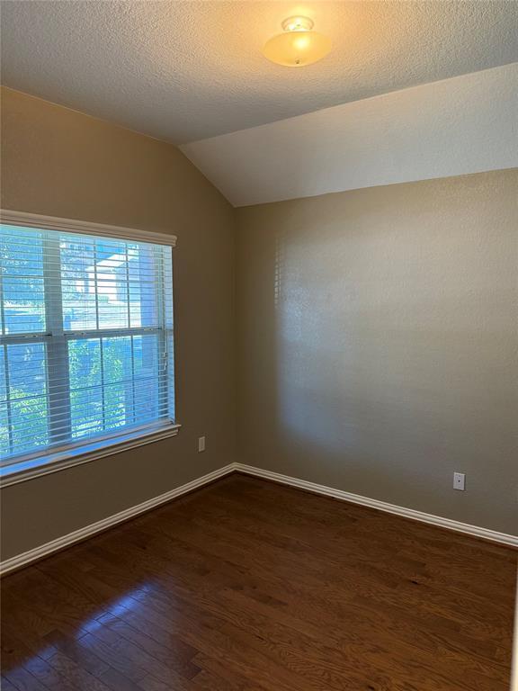 Building Photo - 419 Strawberry Blonde Dr