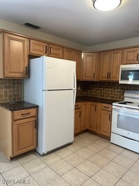 Building Photo - 5638 Foxlake Dr