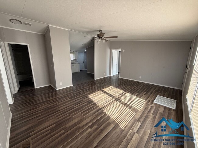 Building Photo - For Sale or Rent-to-own - 3 Bed/ 2 Bath on One Acre in Grape Creek