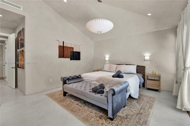 Building Photo - 520 Bay Point Rd