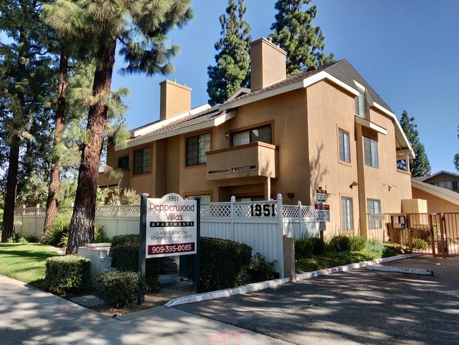 Building Photo - Pepperwood Villas