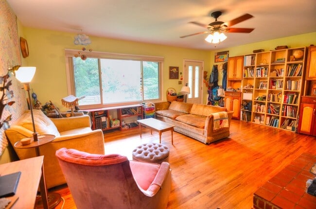Building Photo - Fruit Trees + 2.5 Acres + a Chicken Coop! Near Hillsborough, Durham, and Eno River State Park! - ...