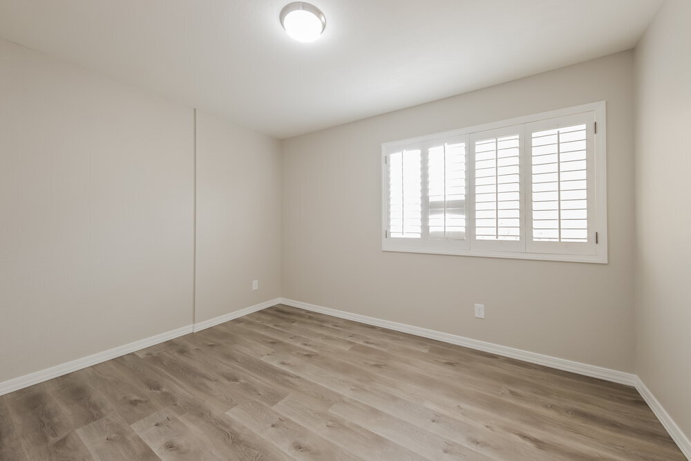 Building Photo - 8810 W Grovers Ave