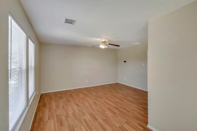 Building Photo - 18231 Valebluff Ln