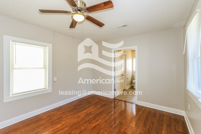 Building Photo - 401 Seminole St
