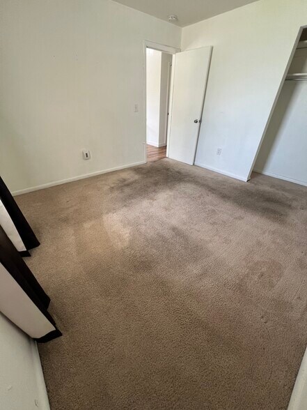 Building Photo - 4540 Boabadilla St