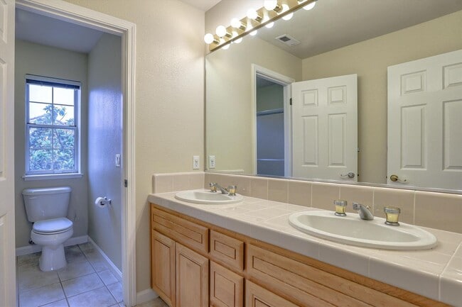 Building Photo - Cupertino Home for Rent!