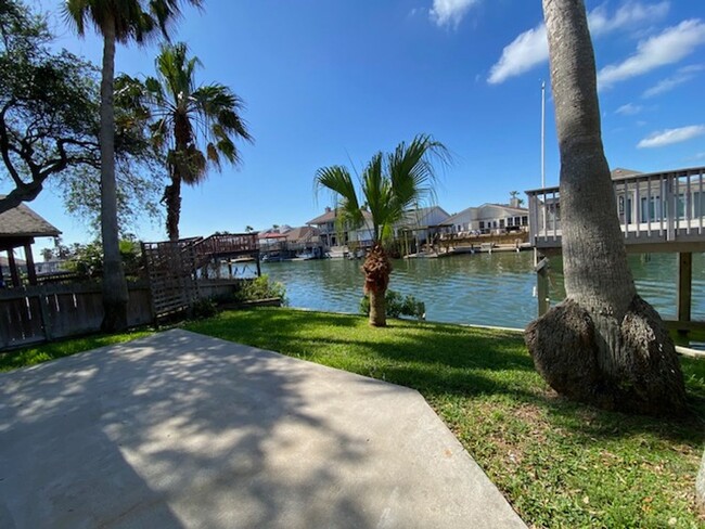 Building Photo - Updated, Waterfront Home w/ Boatlift and Yard