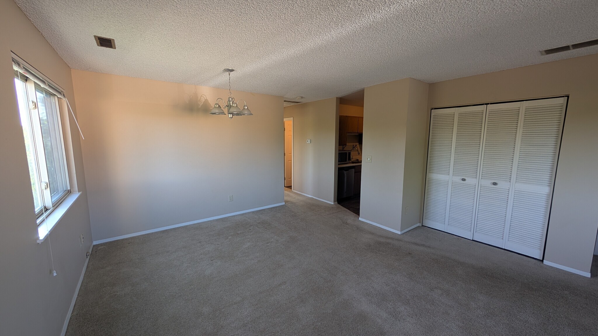 Dining Area - 6690 Pahokee Ct