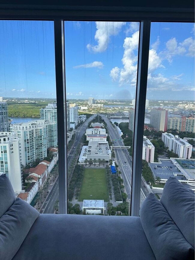 Building Photo - 16699 Collins Ave