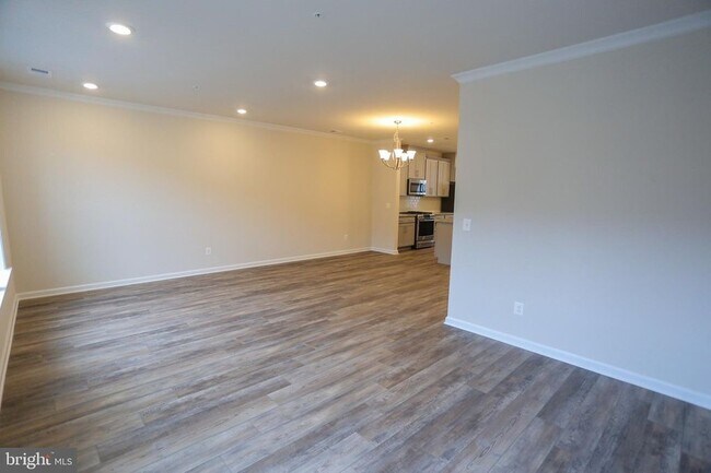 Building Photo - 45132 Kincora Dr