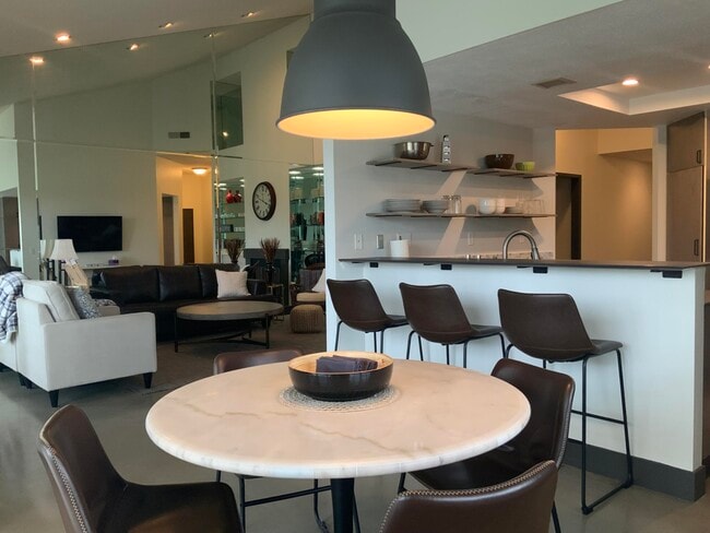 Building Photo - 38540 Lobelia Cir