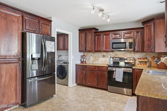 Building Photo - 1504 W Marlboro Dr