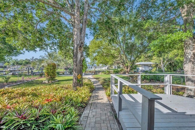 Building Photo - 11768 W Riverhaven Dr