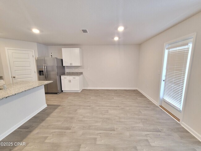 Building Photo - 4745 Firefly Ln