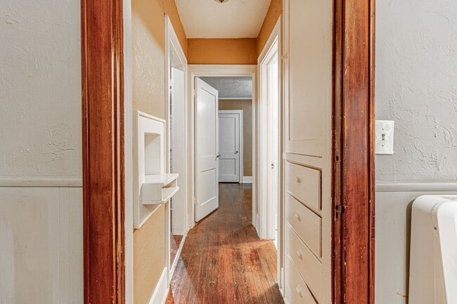 Building Photo - 1 Bed 1 Bath apartment in Okc close to Plaza District!