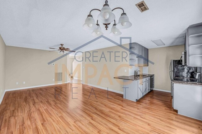 Building Photo - 1045 Blinken St