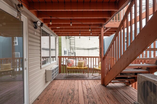 Building Photo - 309 Palisade Ave