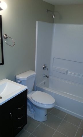 Building Photo - RENOVATED 3 bdrm/1.5 bath Farmhouse