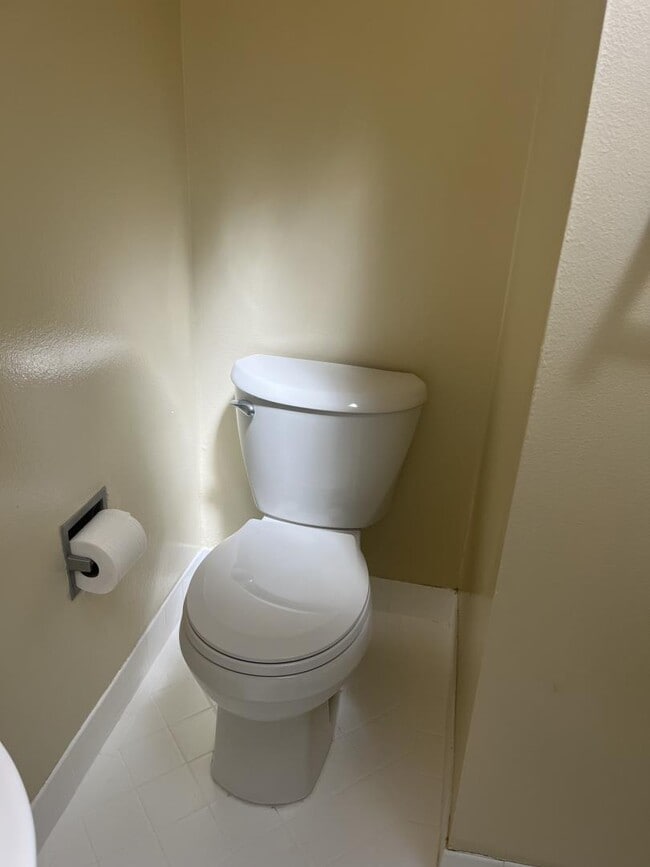 Building Photo - 265 Mastick Ave