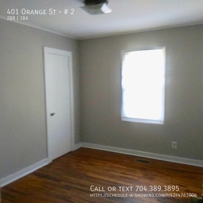 Building Photo - Updated Apartment 2 Bedrooms, First Floor ...