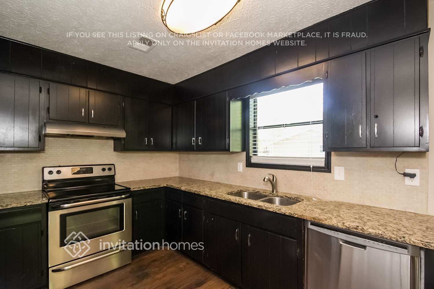 Building Photo - 204 Sunnybrook Ct