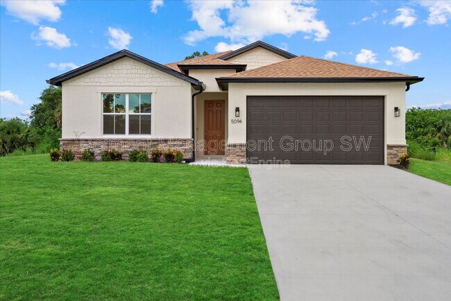 Primary Photo - 1415 Nackman Rd