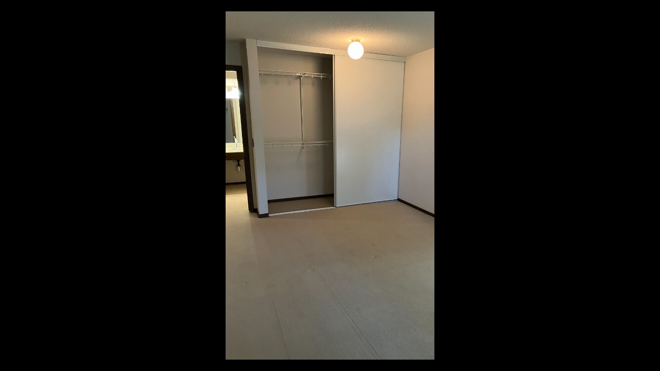 Building Photo - 950 Westbrooke Way