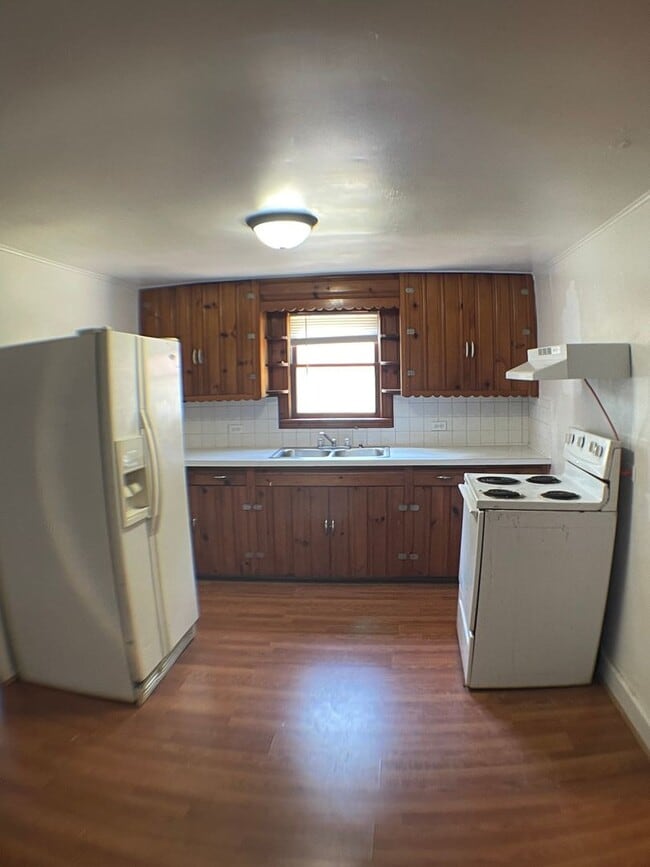 Building Photo - $550 - 1 Bed/ 1 Bath House in Independence