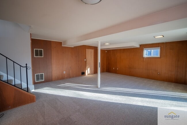 Building Photo - 7411 Kathydale Rd