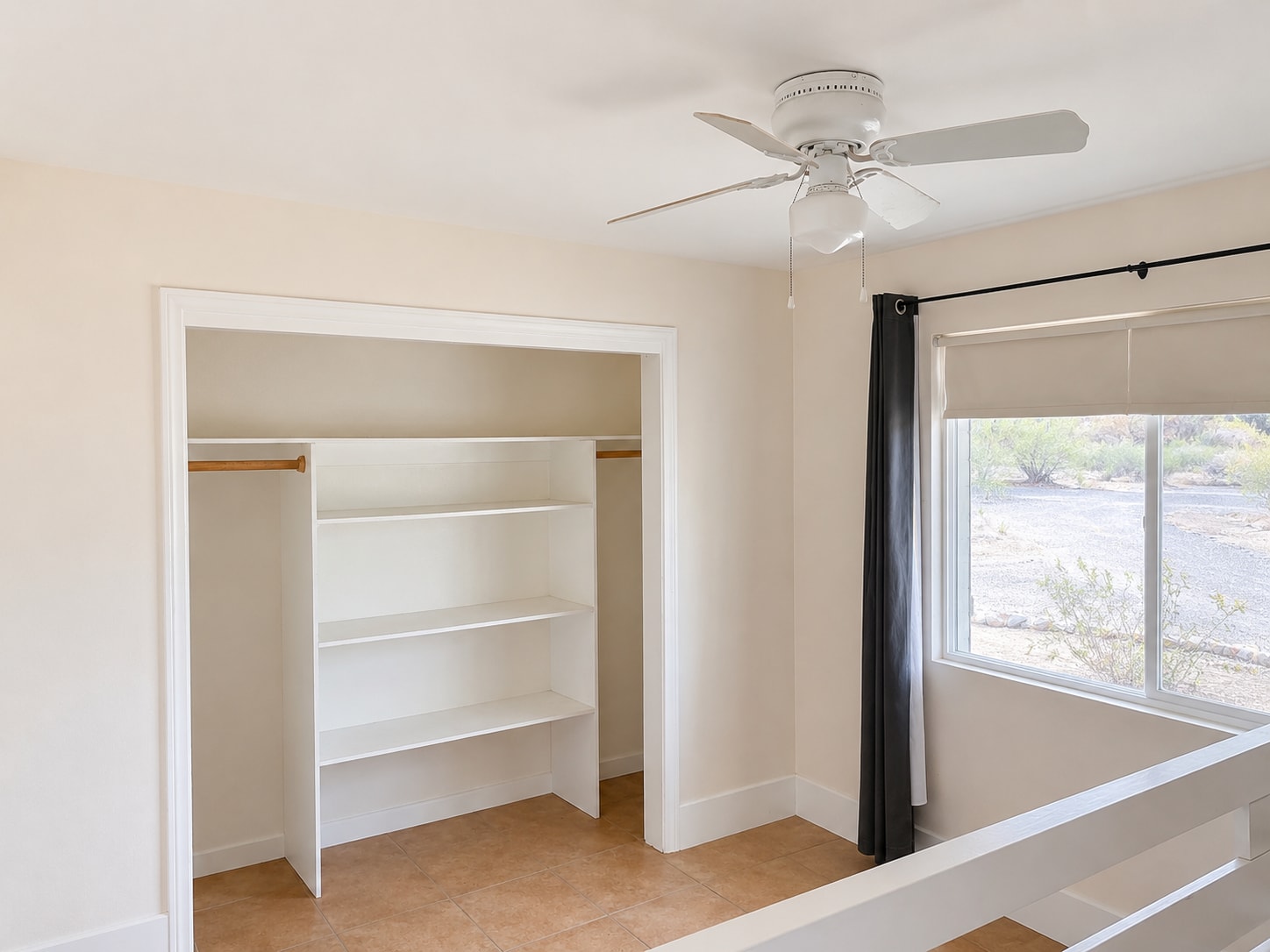 Guest Bedroom 1 - 1332 E Galvin St