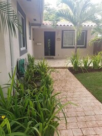 Building Photo - 2369 Overbrook St