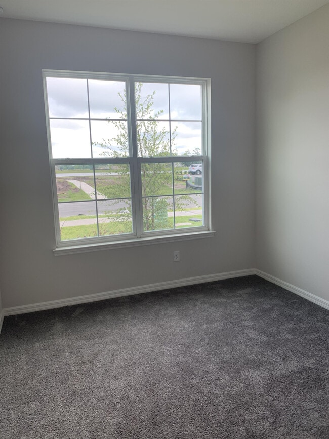 Building Photo - 5563 Sabal Dr