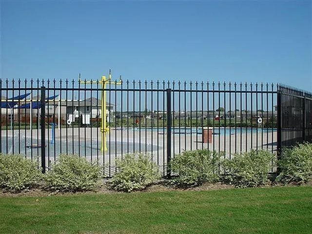 Building Photo - 8911 Valley River Dr